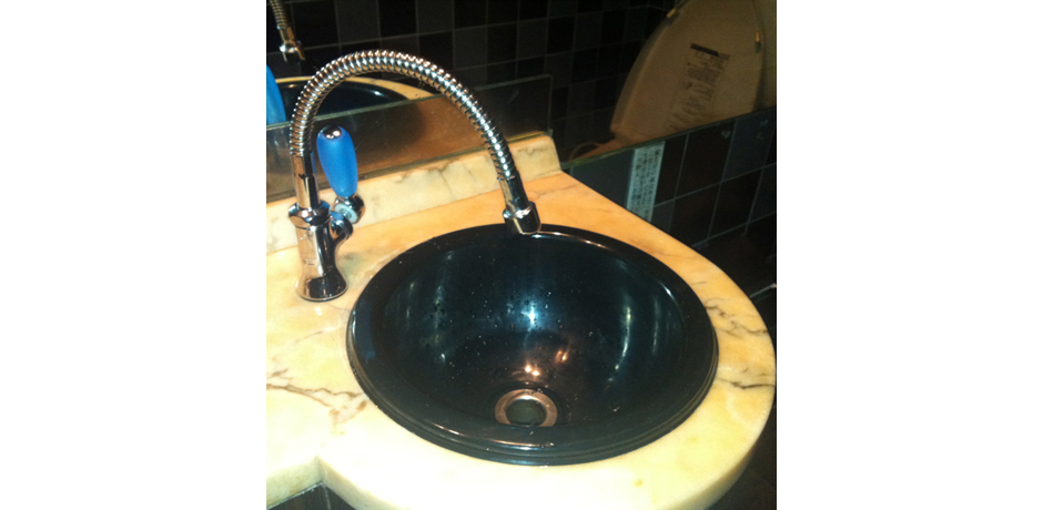 Flexible tap