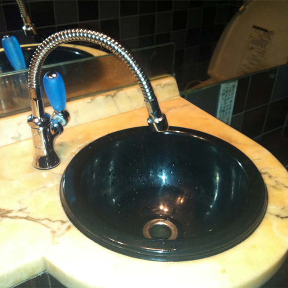 Flexible tap